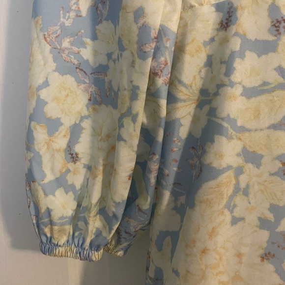 NWOT floral dress - Picture 6 of 10